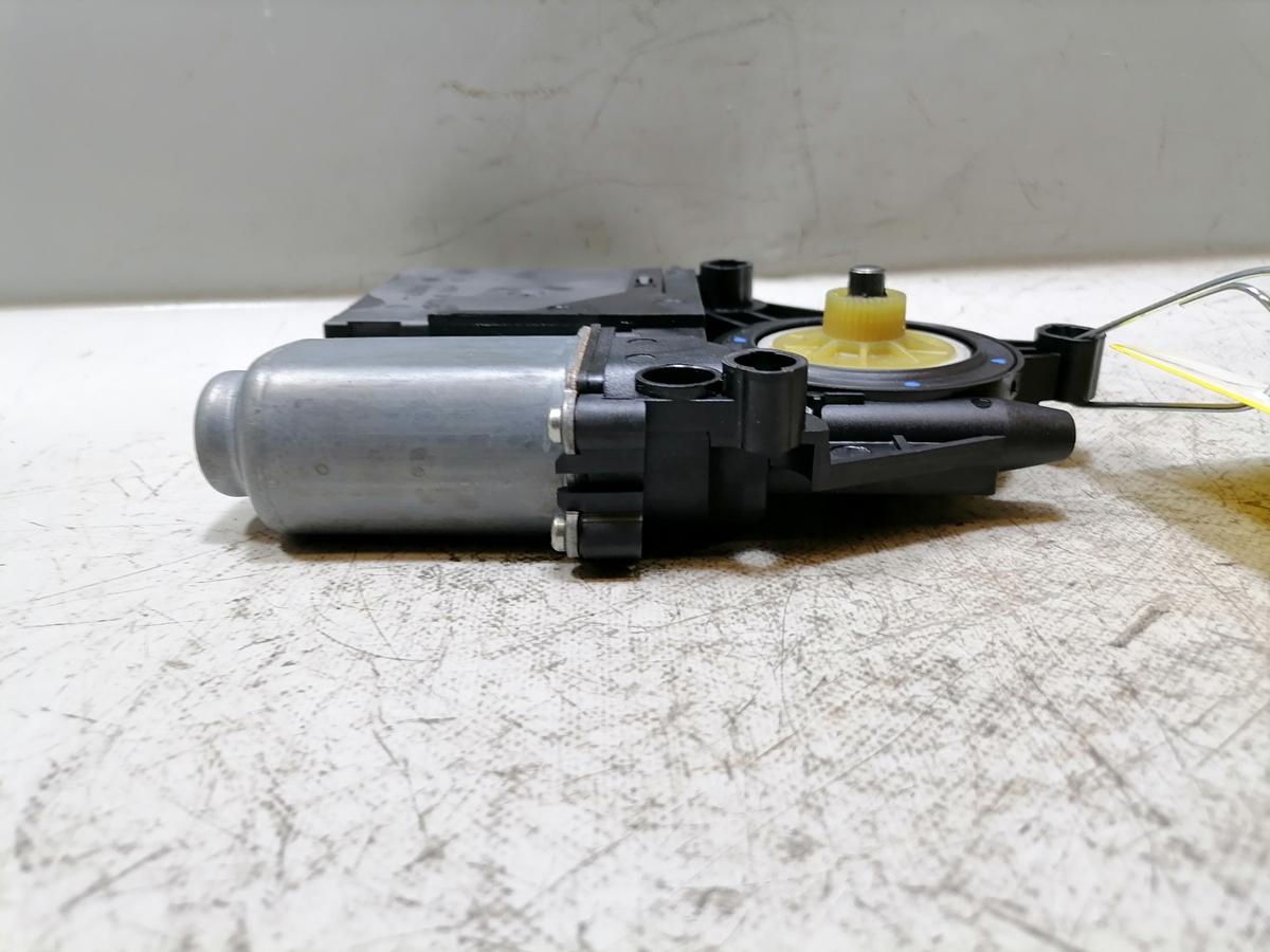 VW Caddy 2K original Fensterhebermotor vorn links Bj.2007